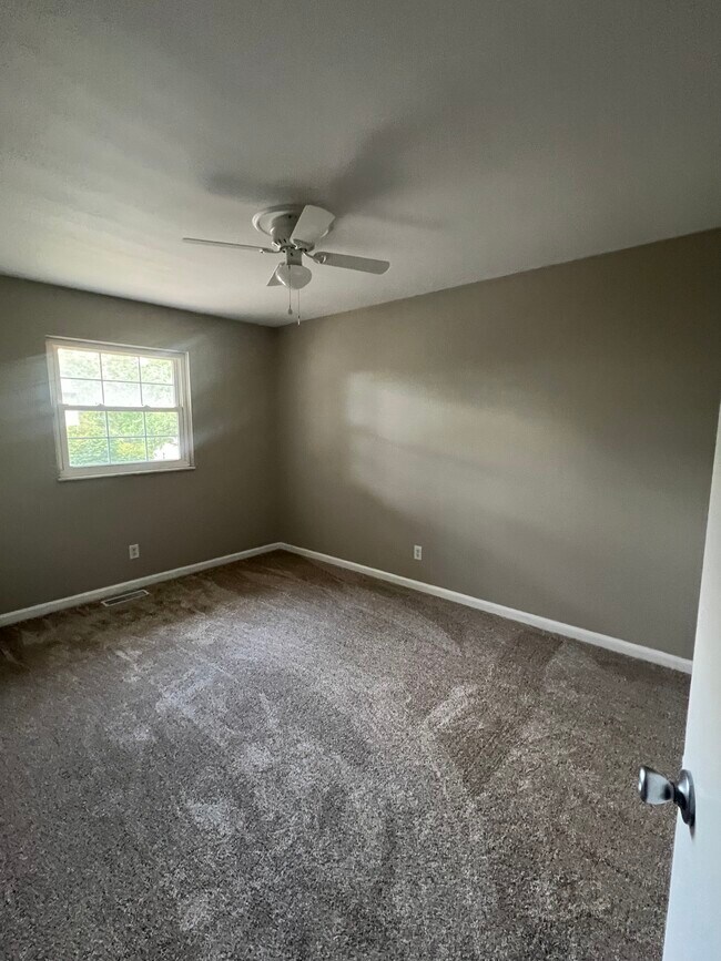 Building Photo - 3117 Southwick Dr