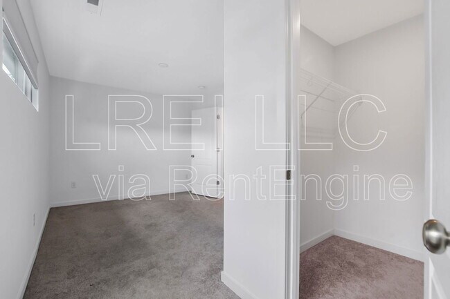 Building Photo - 18071 Bridle Run Dr
