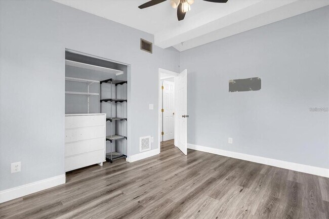 Building Photo - 1502 Daroca Dr