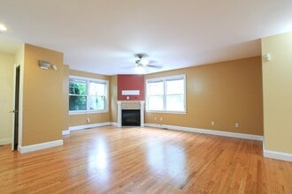 Building Photo - 6 Adams St