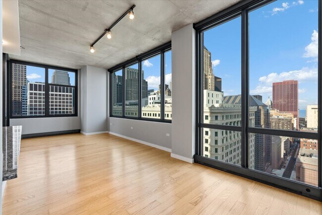 Building Photo - 235 W Van Buren St