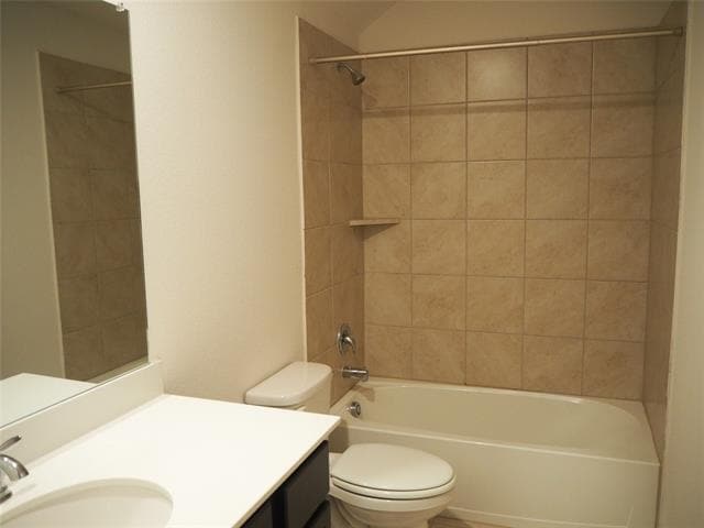 Building Photo - 2407 Klamath Dr