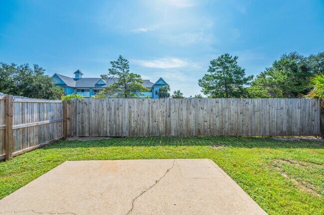 Building Photo - 7648 Chablis Cir