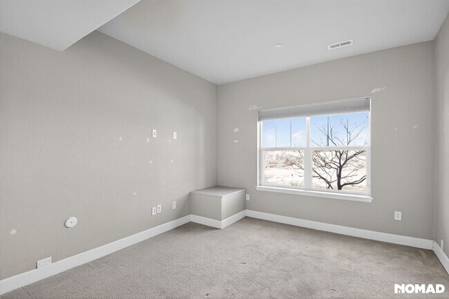 Building Photo - Luxury 3-Bedroom Legacy Ridge Living with Mountain Views