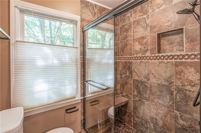 Building Photo - 1610 Branch Valley Dr