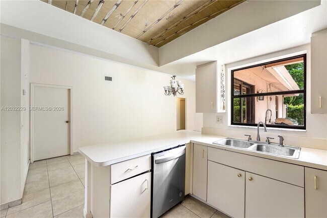 Building Photo - 1586 Old Cypress Trail