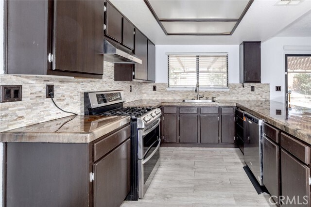 Building Photo - 43111 Weyand Ct