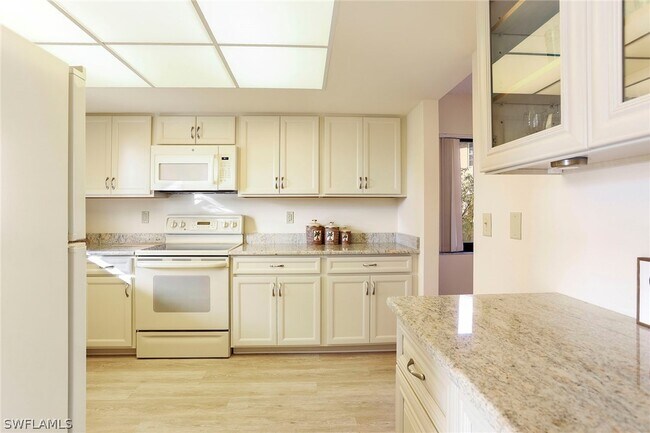 Building Photo - 95 St Andrews Blvd