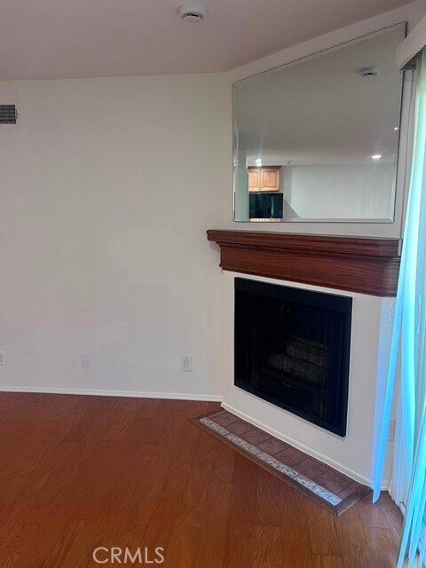 Building Photo - 6098 Terrace Ln