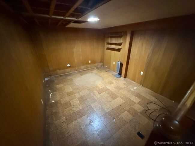 Building Photo - 81 Rosewood Dr