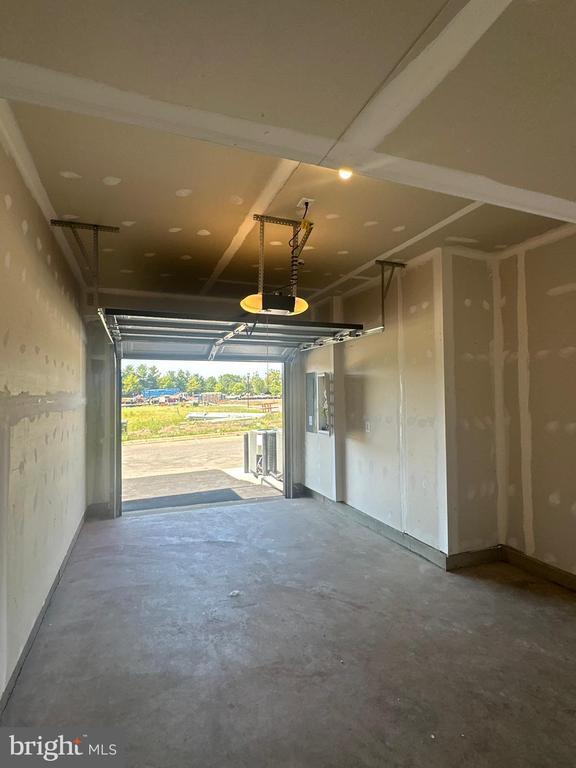 Building Photo - 43799 Middleway Ter