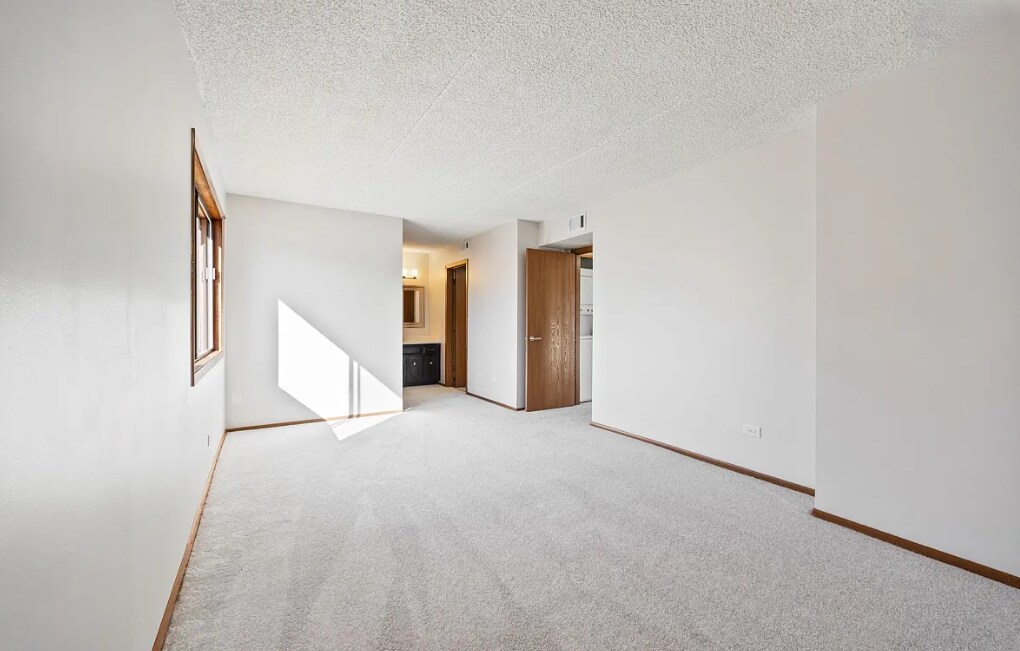 Building Photo - 17525 71st Ct