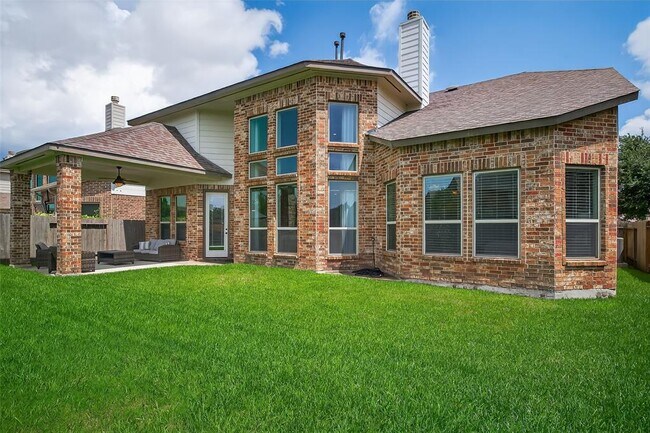 Building Photo - 30148 Southern Sky Dr