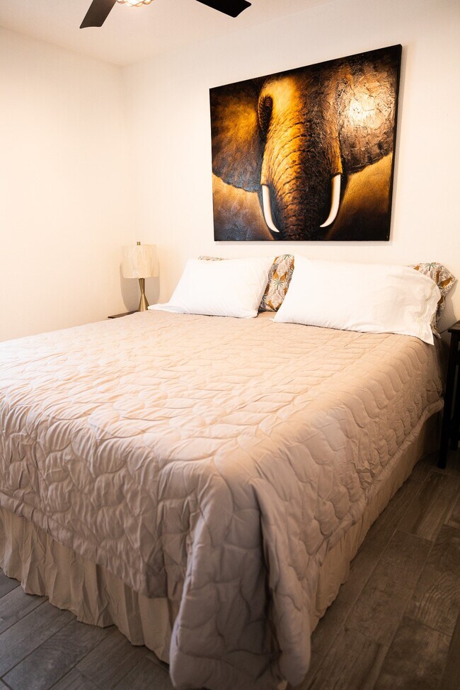 Building Photo - 10463 Alcott Dr