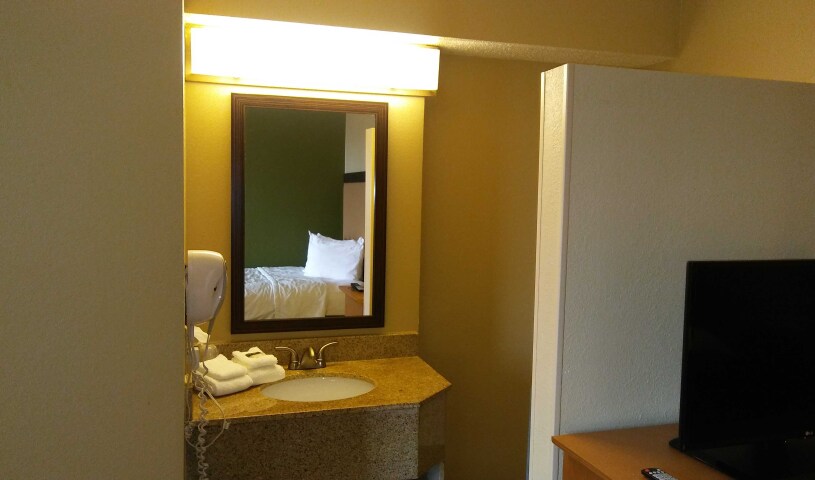 Building Photo - Furnished Studio-Jacksonville - Deerwood Park
