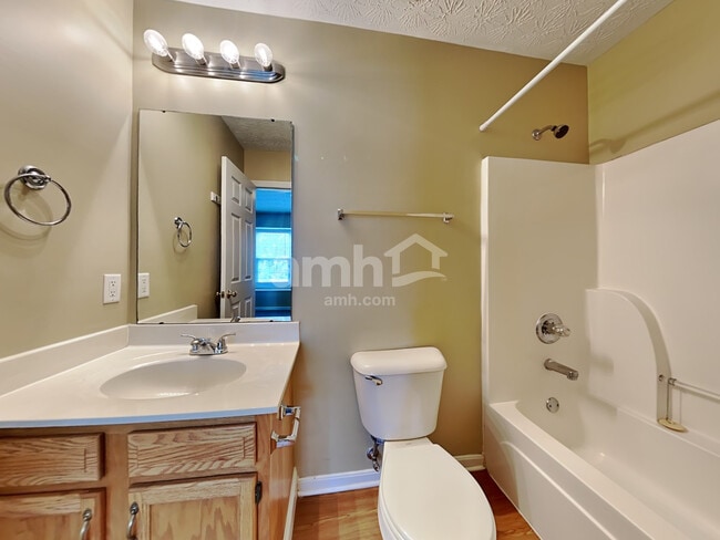 Building Photo - 1169 Poplar Hill Dr