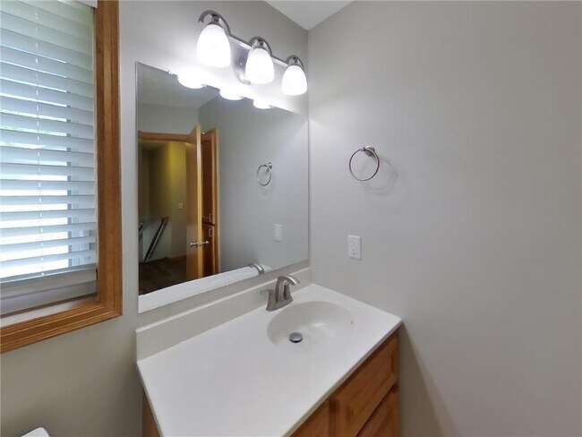 Building Photo - 14700 Junkite St NW