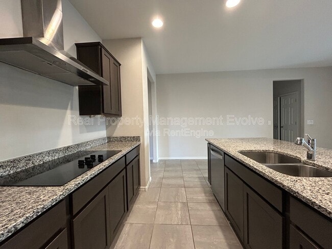 Building Photo - 17655 W Pueblo Ave