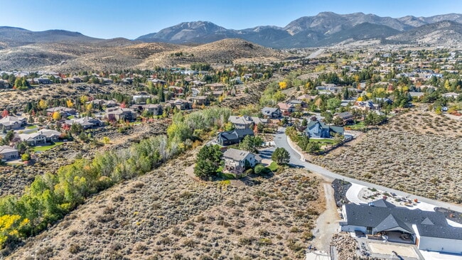 Building Photo - 1520 Taos Ln