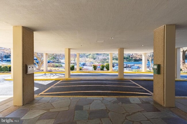Building Photo - 600 Roosevelt Blvd
