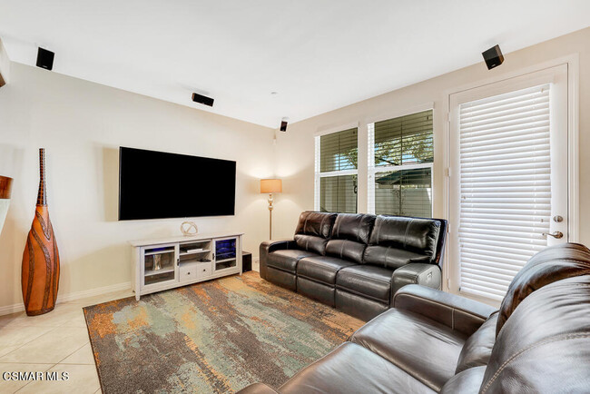 Building Photo - 1510 Silver Shadow Dr