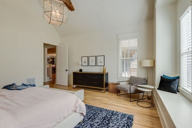 Building Photo - Dream home in the heart of Belle Meade, located on a private dead-end street!