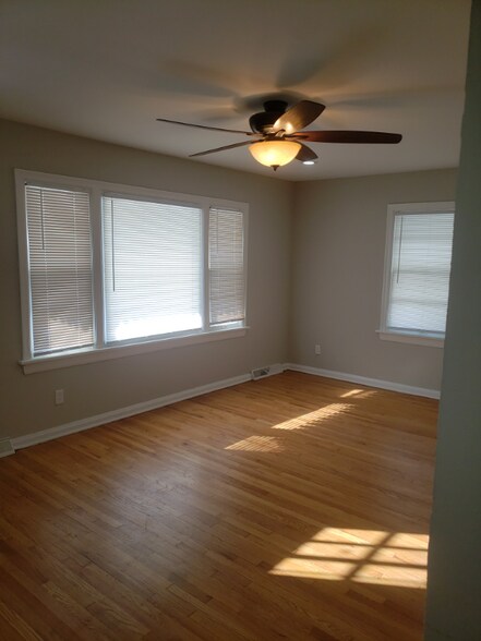 Building Photo - 2457 Shannon Ave