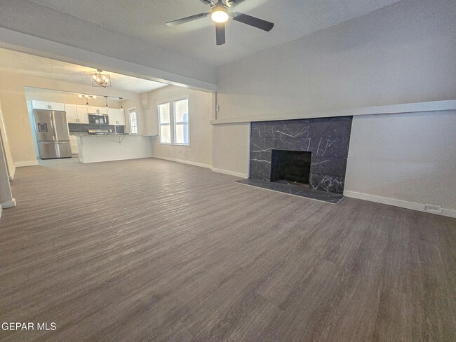 Building Photo - 3518 Sacramento Ave