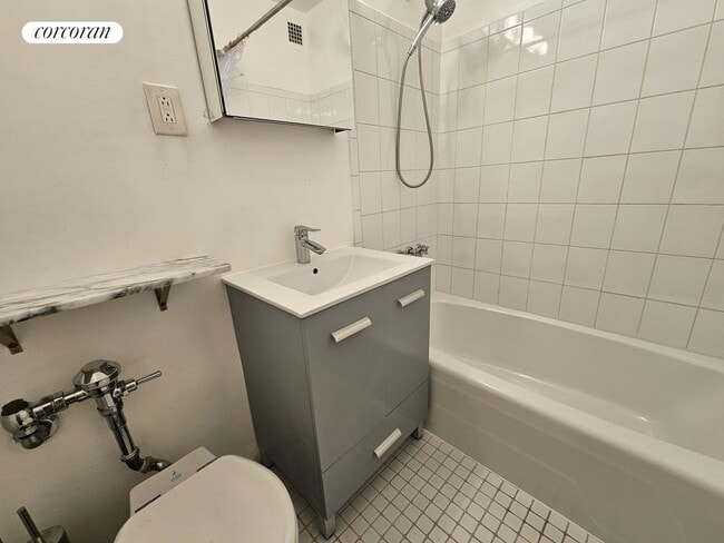 Building Photo - 135 Ocean Pkwy