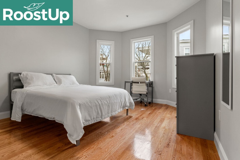 Building Photo - Furnished Bedroom with Private Bath in South Boston