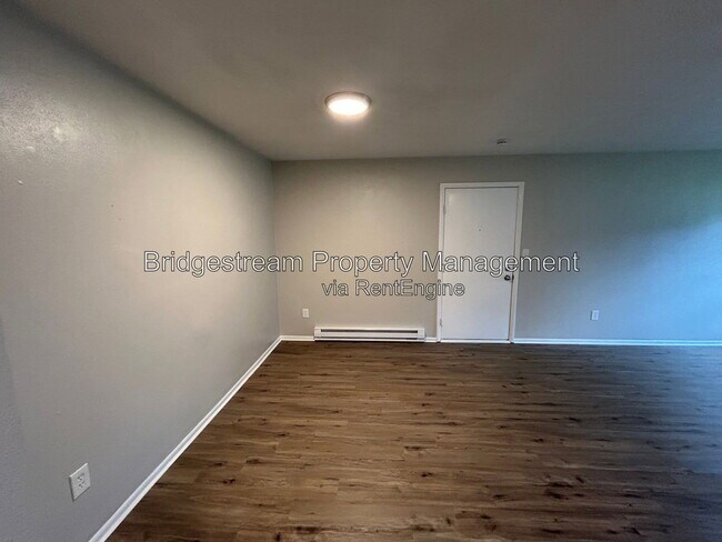 Building Photo - 75 N Gebhart Church Rd