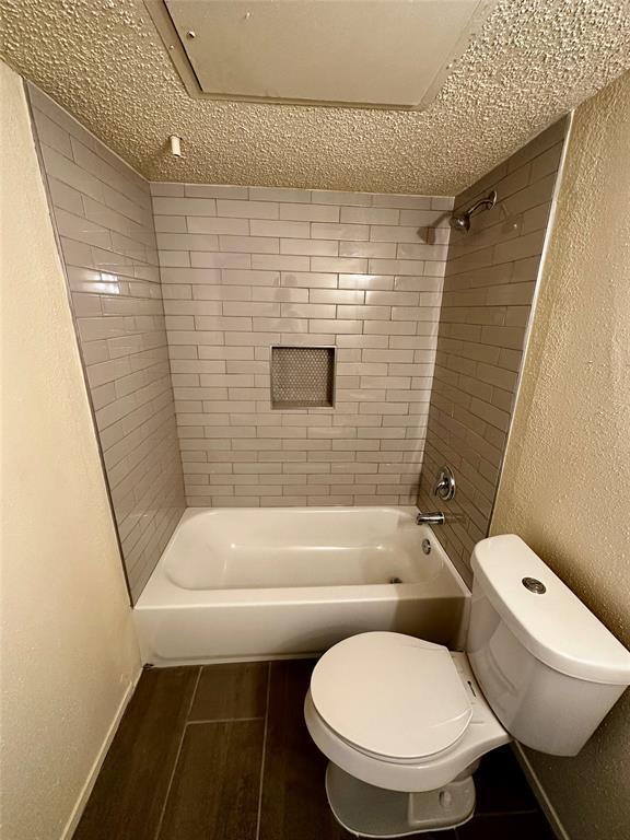 Building Photo - 6701 Sands Point Dr