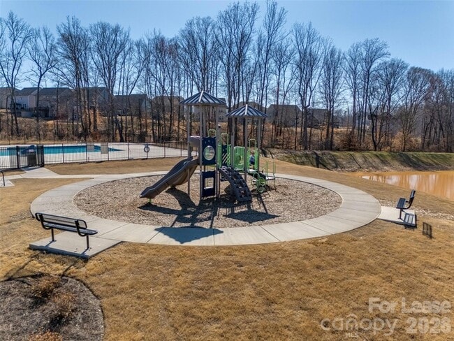 Building Photo - 807 Gable Oak Ln