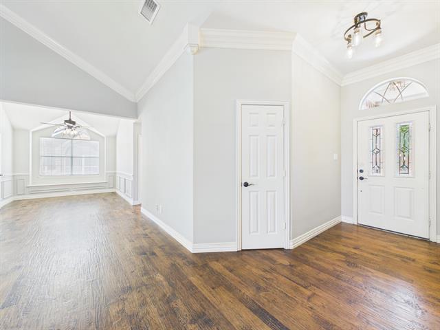 Building Photo - 1125 Prospect Dr