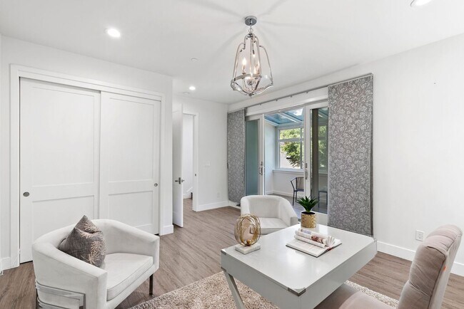 Building Photo - Modern Claremont Hills Home with Spectacular Tiered Yard