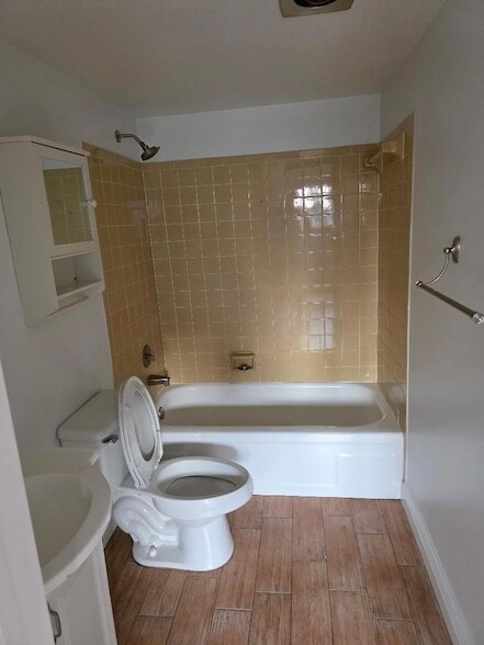 Building Photo - 3791 NW 84th Ave