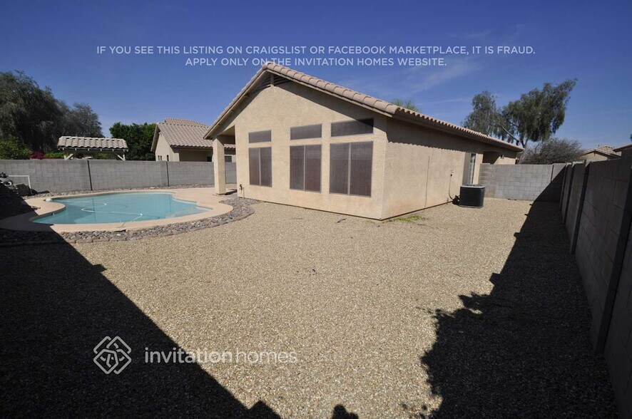 Building Photo - 13315 W Crocus Dr