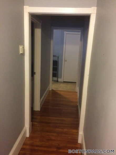 Building Photo - 137 Columbia St