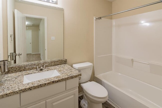 Building Photo - 14 S Vesper Bend Cir