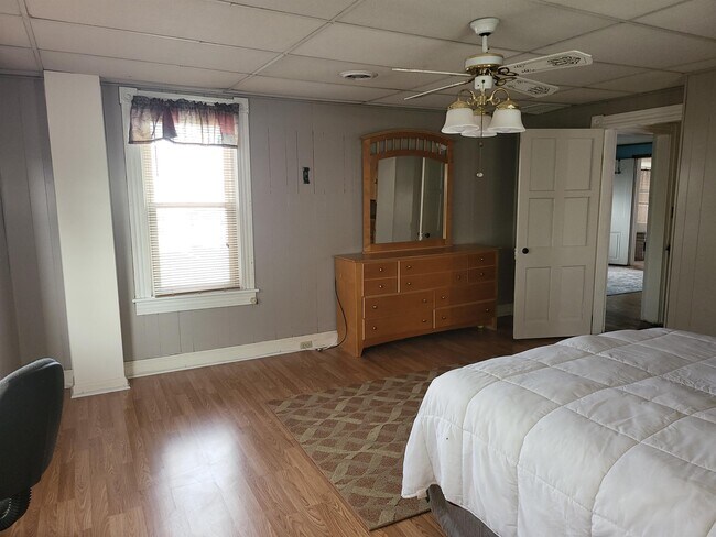 Building Photo - 139 N Seton Ave