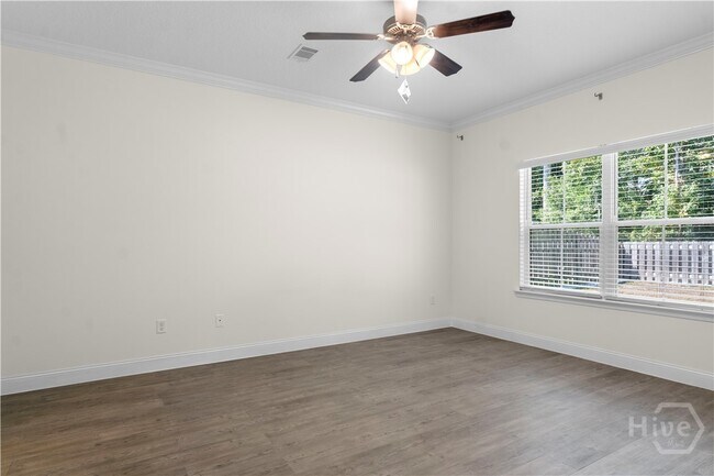 Building Photo - 767 Fairview Cir