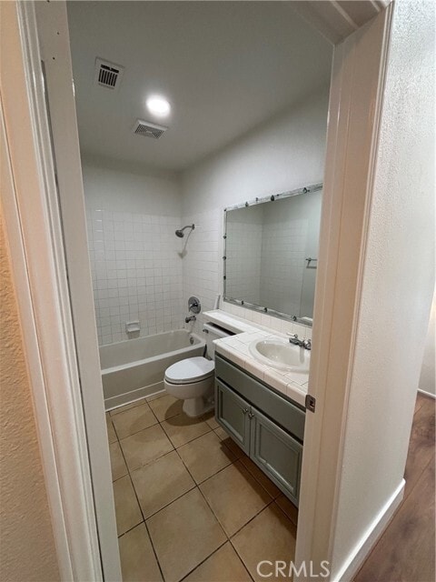 Building Photo - 69 Giotto