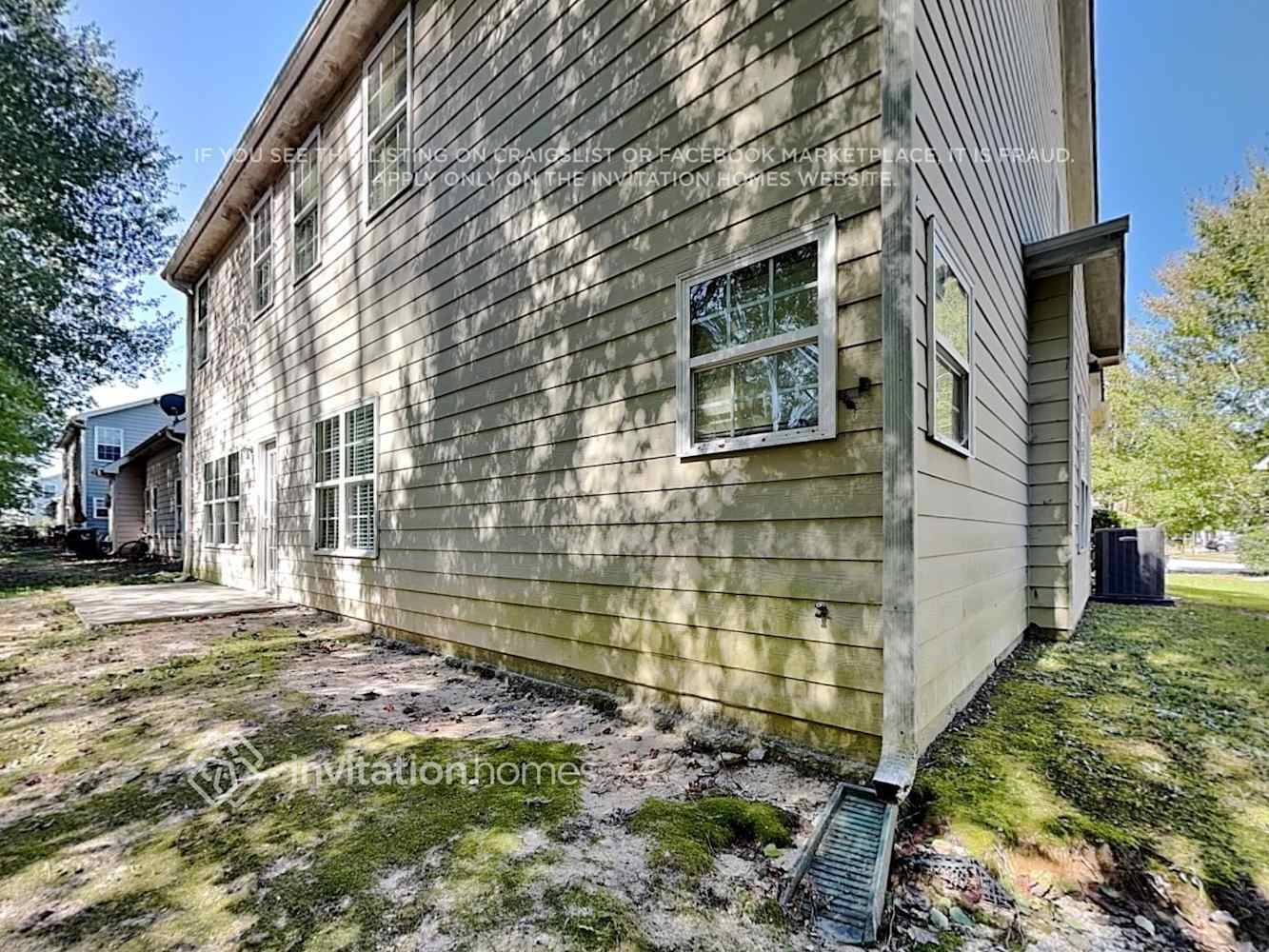 Building Photo - 2420 Freemont St