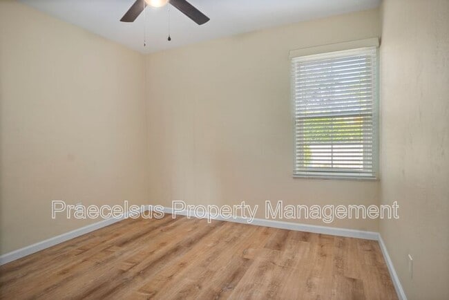 Building Photo - 5183 Marlborough Dr