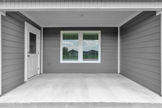 Building Photo - Brand-New 3 Bedroom Home in Prairie Grove! Move-in Ready!