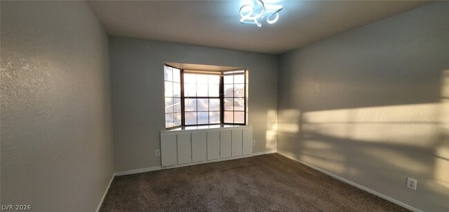 Building Photo - 5088 Jeffreys St