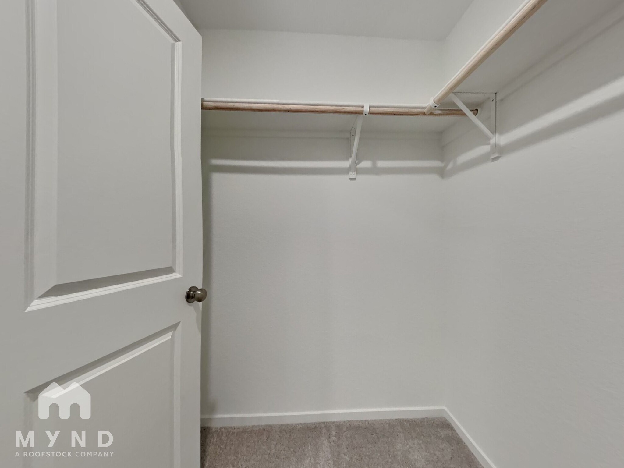 Building Photo - 510 River Run Wy