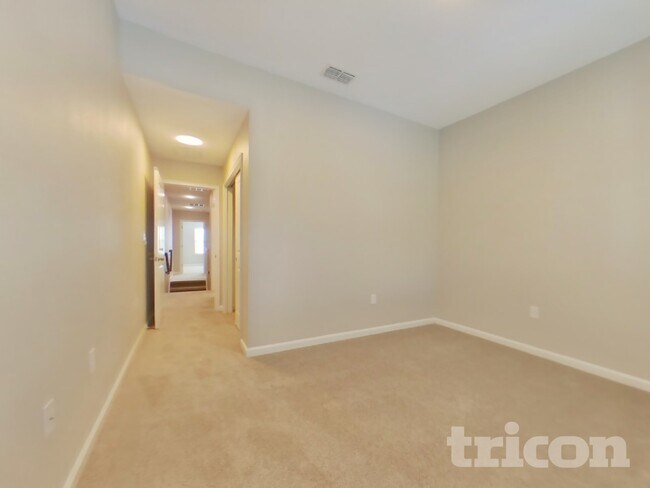 Building Photo - 12137 Trailhead Dr