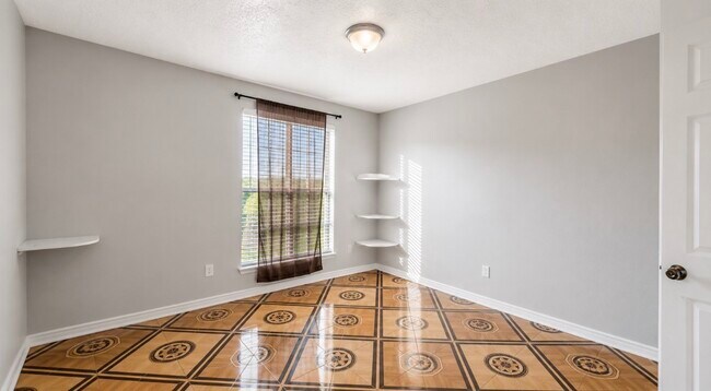 Building Photo - 11522 Corkwood Dr