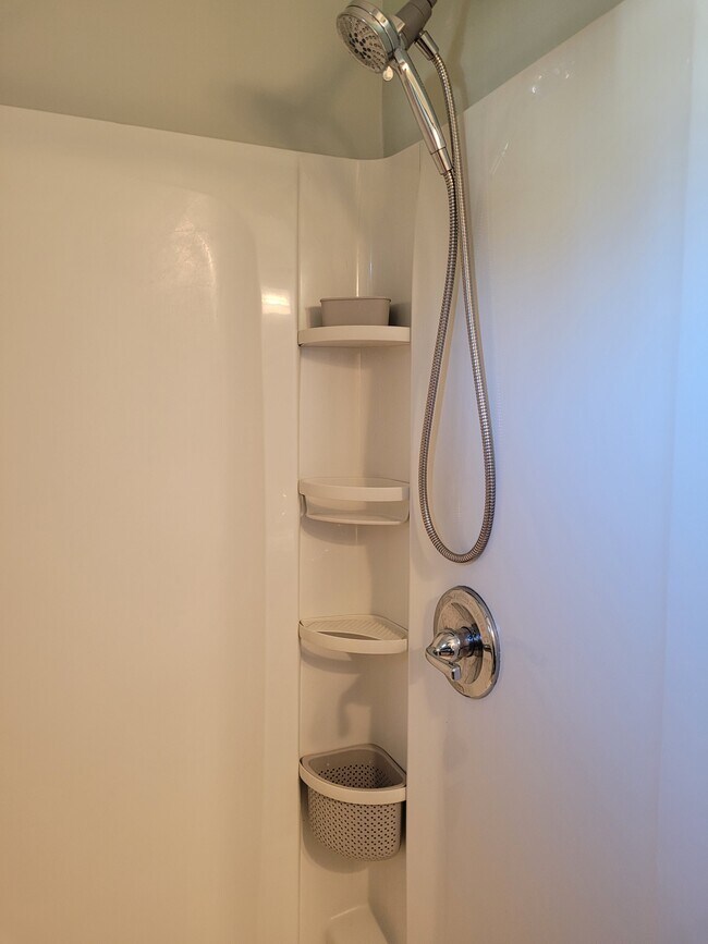 Building Photo - 127 Boston Ct